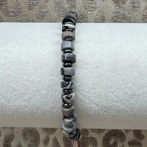 Black Network Agate & Hematite Natural Crystal Gemstone Stretch Bracelet